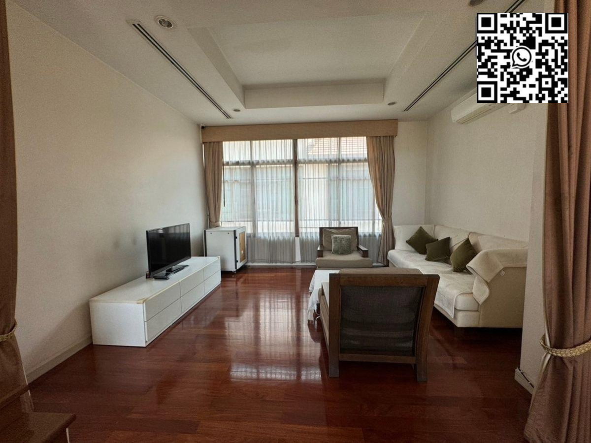 picture Luxury houses in exclusive private compound No Co-Agent - 14/32