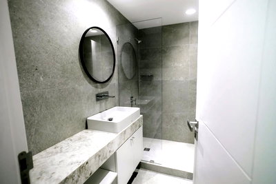 คอนโดให้เช่า : LTH15264 – Spacious Condo for Sale Phloen Chit | City Lifestyle Best Value | Near BTS Phloen Chit | 15.9 MB | คอนโดขาย เพลินจิต ห้องกว้าง คุ้มค่า ใกล้ BTS เพลินจิต