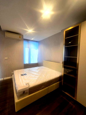 Condos for rent : [P-50313] Luxury Condo for Rent Nara 9 by Eastern Star, High Floor 23 (1BR) near BTS Chong Nonsi, 25,000 THB 085-592-2897 Line: @easythaihome