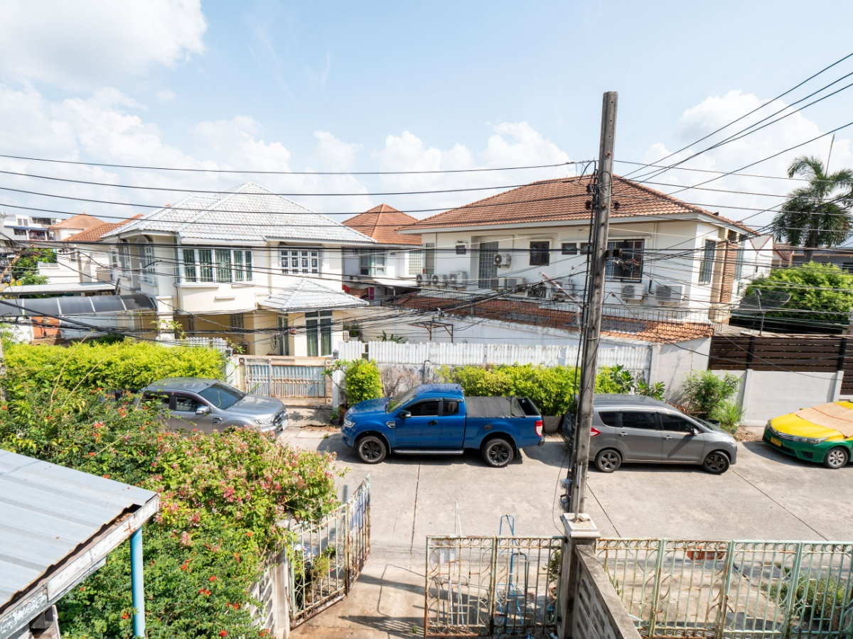 รูป #ขายบ้านทาวน์เฮาส์ ขนาด 20 ตรว. เพียง 1.5 ล้าน #ราคาดีที่สุดในโครงการ #หมู่บ้านมิตรอนันต์ ซอยรามอินทรา 34 แยก 21 เหมาะซื้อรีโนเวทใหม่ - รูปที่ 44/45