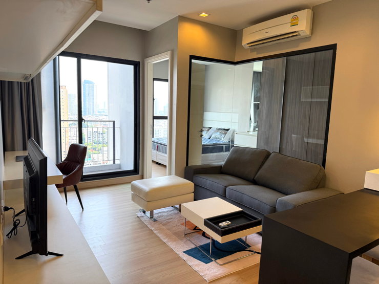 picture Cozy modern condominium READY TO MOVE IN!! - 1/11