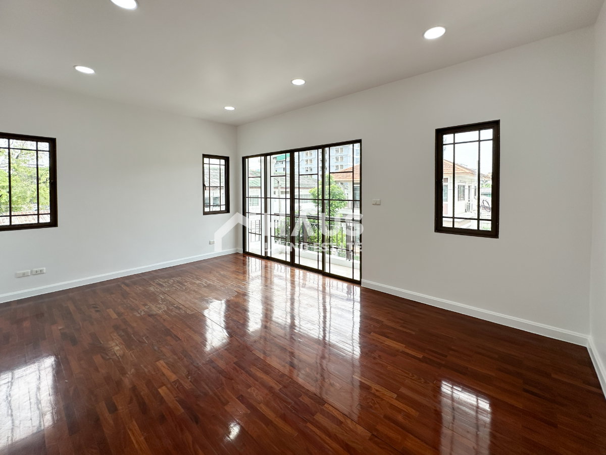 picture Setsiri Prachachuen Resident 1 / 3 Bedrooms #HPCC047 - 10/38