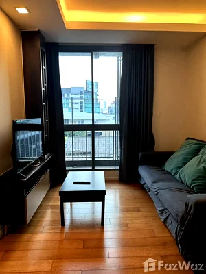Condos for sale : Low rise building 5348811