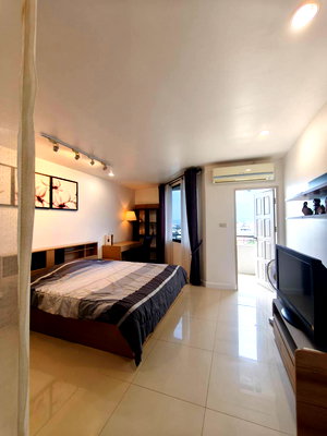 Condos for rent 700 Year Sports Arena Chiang Mai : For Rent: “The Trio Condominium” – Doi Suthep View, Nimman-CMU, Chiang Mai