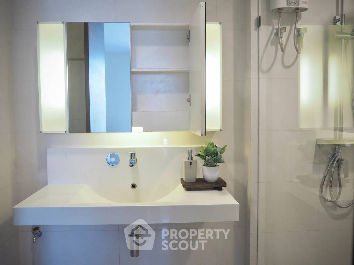 picture 1-BR Condo at Rhythm Ratchada near MRT Ratchadaphisek (ID 2862496) - 5/7