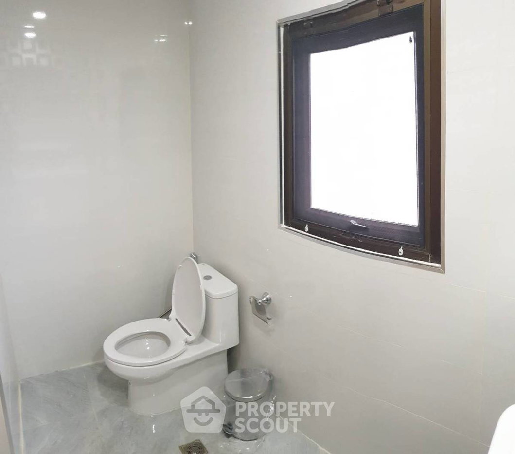 รูป คอนโด 3-ห้องนอน ที่ ศุภาลัย เพลส สุขุมวิท 39 ใกล้ BTS พร้อมพงษ์ (ID 2137534) - รูปที่ 10/30