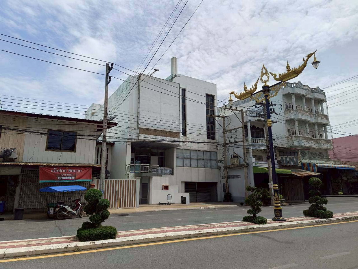 picture OFFICE 87.2 Sq.w. Han Kha Chainat for 12.1M - 2/3