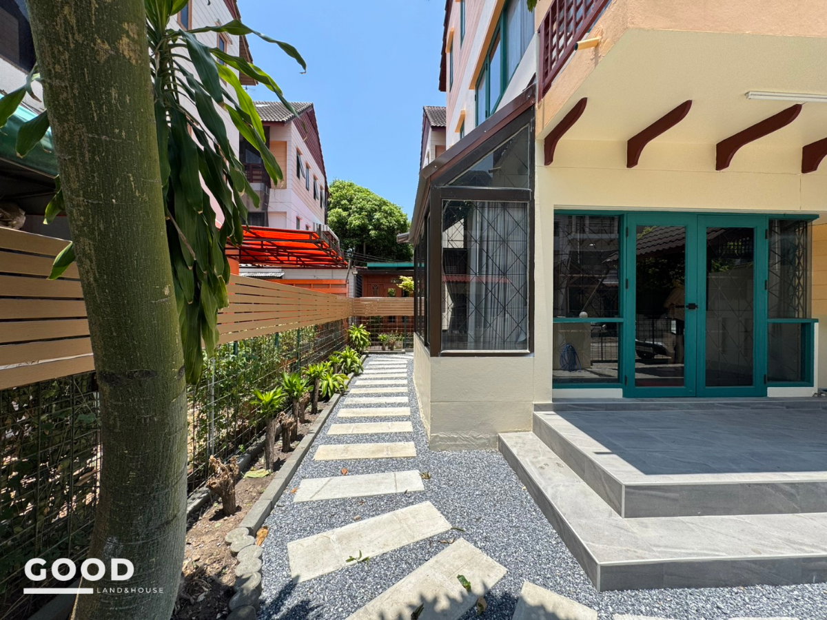 รูป ปล่อยเช่าทาวน์โฮม 3 ชั้น บ้านสวนริมคลองบางมด ,จอมทอง ,บางมด - รูปที่ 4/12
