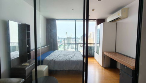 Noble Revo Silom (33sqm, 1B1B, ชั้น21) เดินแค่ 200ม.ถึง BTSสุรศักดิ์