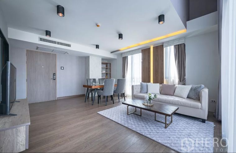 For rent or sale 3 Bedroom Condominium in The Unique Sukhumvit 62/1 in Phra Khanong, Bangkok BRE24124