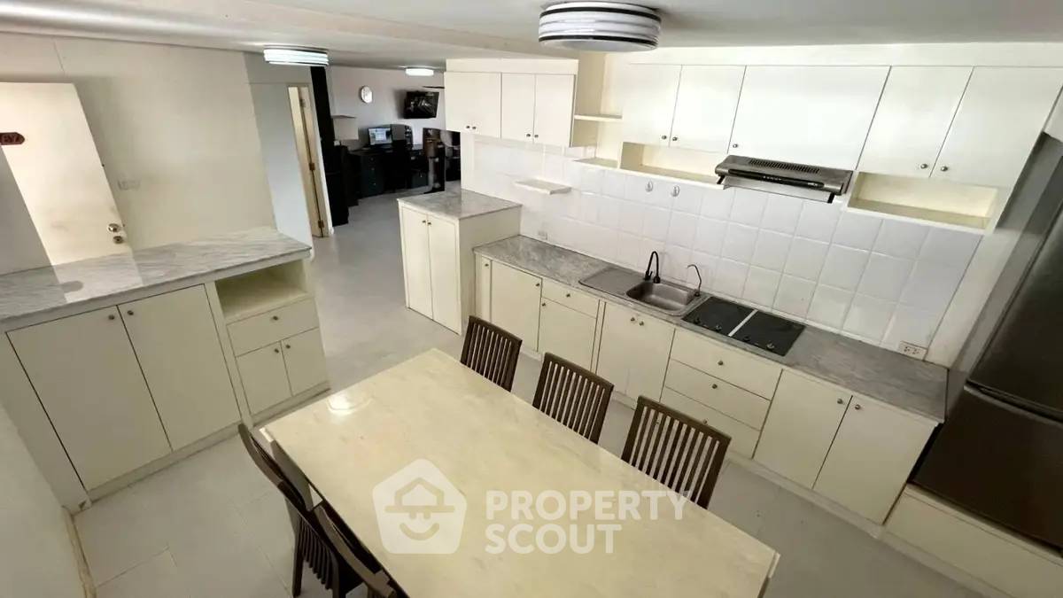 picture 2-BR Condo at Tara Ruan Ake in Phlapphla (ID 2866781) - 4/25