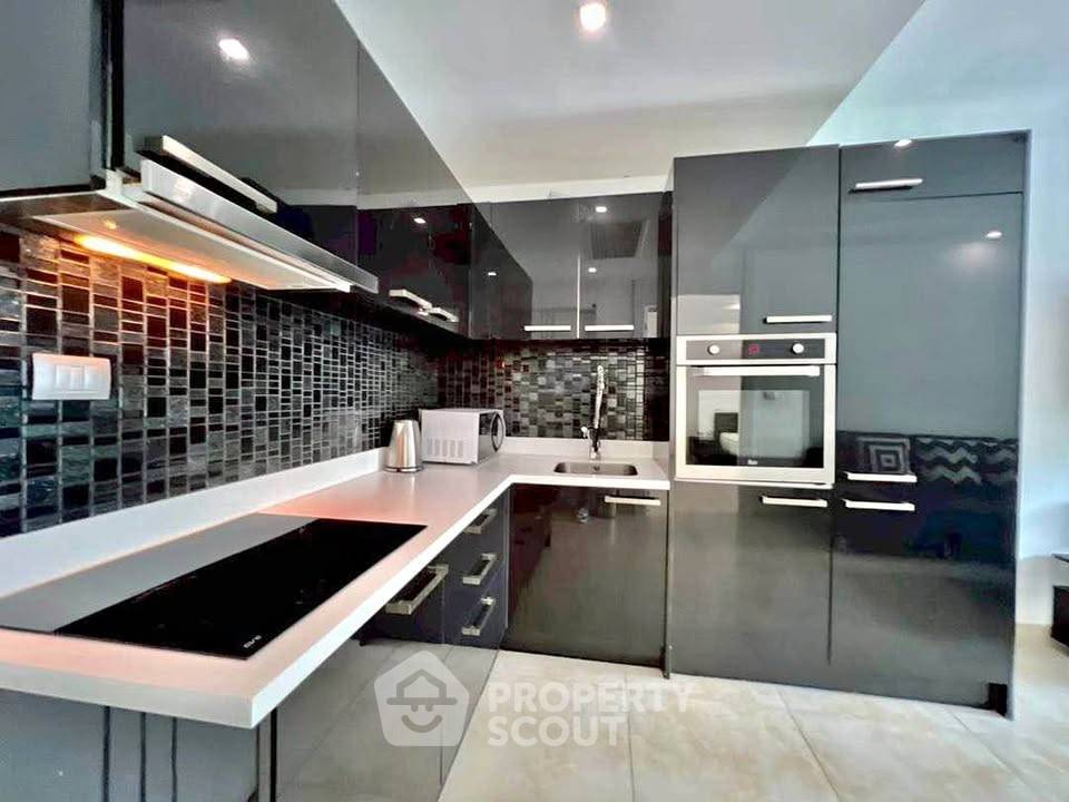 รูป คอนโด 1-ห้องนอน ที่ เซ็นทารา อเวนิว เรสซิเดนซ์ สวีท คอนโด ใกล้ พัทยาใต้ (ID 2860879) - รูปที่ 1/7