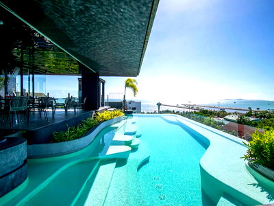 Condos for sale : Beachfront Condo for Sale – Cross Vibe Pattaya Seaphere, Na Jomtien 35.22  square meter.