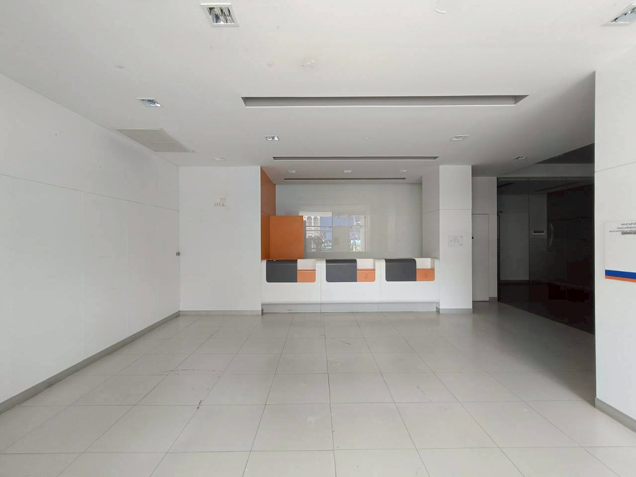 picture OFFICE 87.2 Sq.w. Han Kha Chainat for 12.1M - 1/3