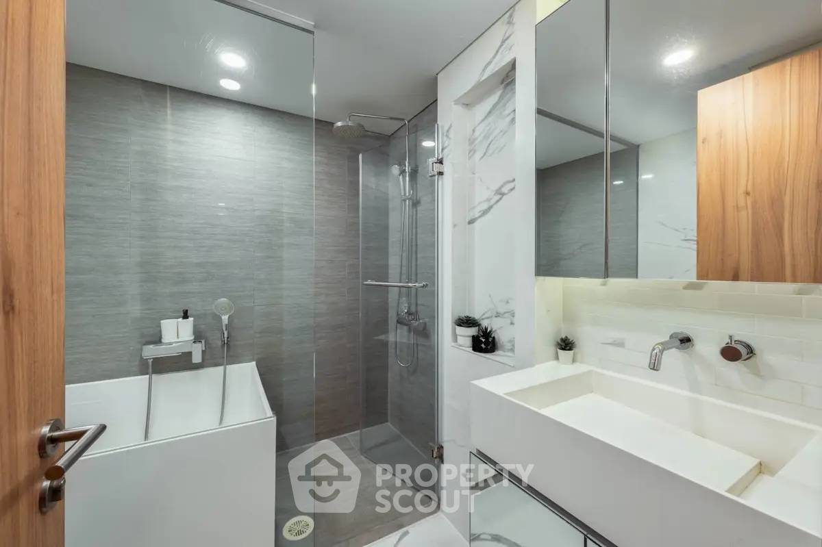 รูป คอนโด 1-ห้องนอน ที่ ไซมิส เอ๊กซ์ตลูซีฟ สุขุมวิท 31 ใกล้ MRT สุขุมวิท (ID 2866669) - รูปที่ 9/10