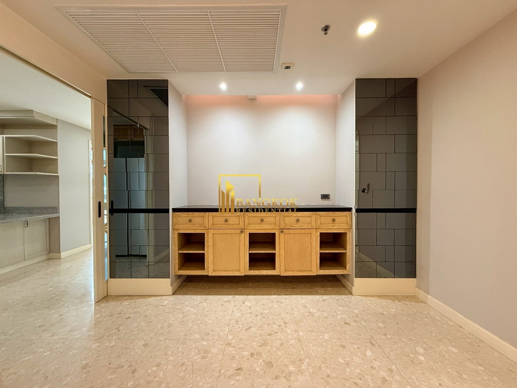 รูป Nusasiri Grand | Modern 3 Bedroom Condo For Rent in Ekkamai - BR10619CD - รูปที่ 8/34