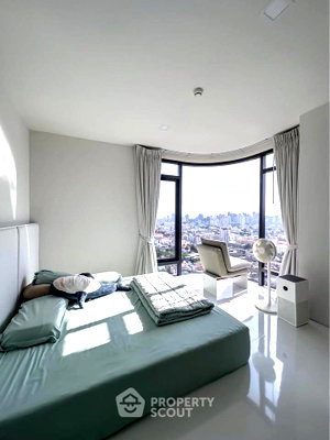 Condos for sale : 2-BR Condo at The Tree Pattanakarn-Ekkamai near ARL Ramkhamhaeng (ID 2861669)