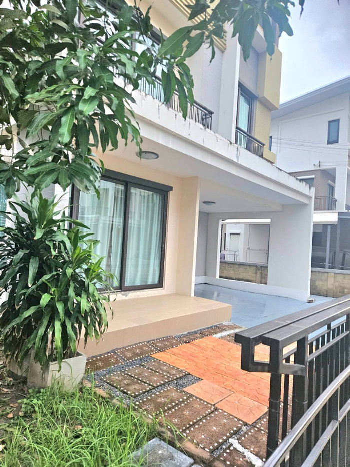 รูป 🏠 ให้เช่าบ้านหรู สุขาภิบาล 5 - โกลเด้นท์เพรสทีช - รูปที่ 2/16