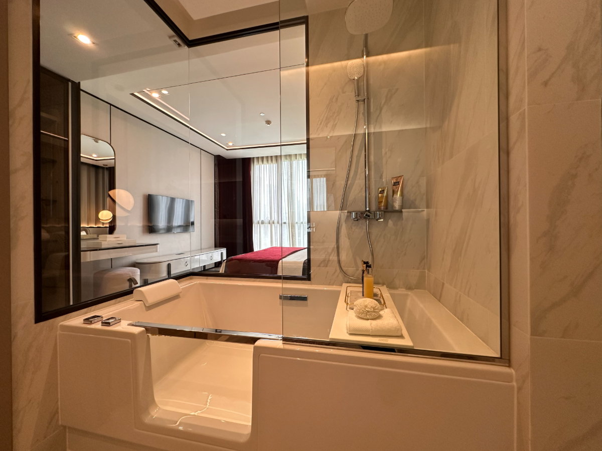 รูป The Room Sukhumvit 38 พื้นที่ 90 ตร.ม. พร้อม 2 ห้องนอน 2 ห้องน้ำ ใช้งานเป็นสัดส่วน - รูปที่ 12/17
