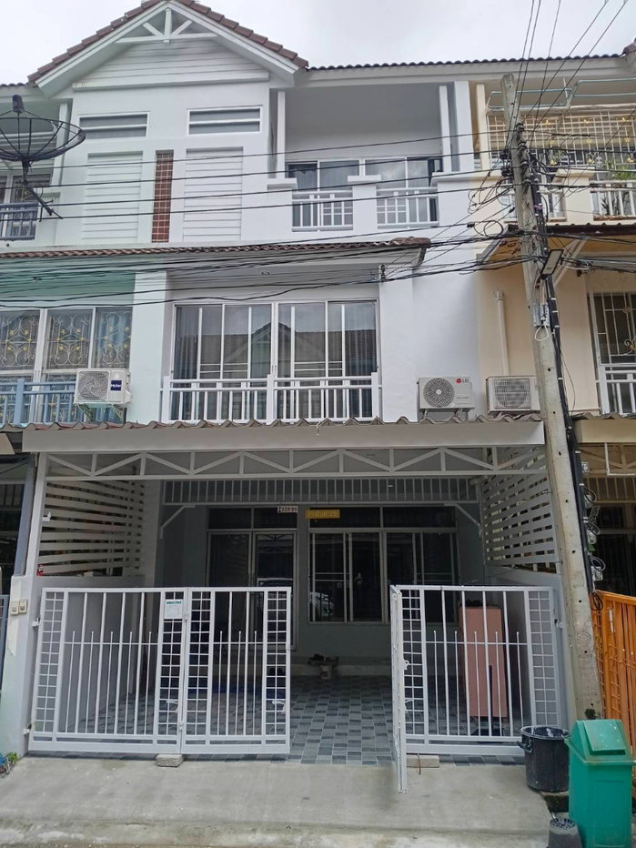 รูป DLH-0037 ให้เช่าบ้าน ฟลอราวิลล์ ศรีนครินทร์-เทพารักษ์ (Flora Ville Srinagarindra-Thepharak) พร้อมเข้าอยู่ โทรด่วน 0638692663 LineID@655ebbvc - รูปที่ 2/10