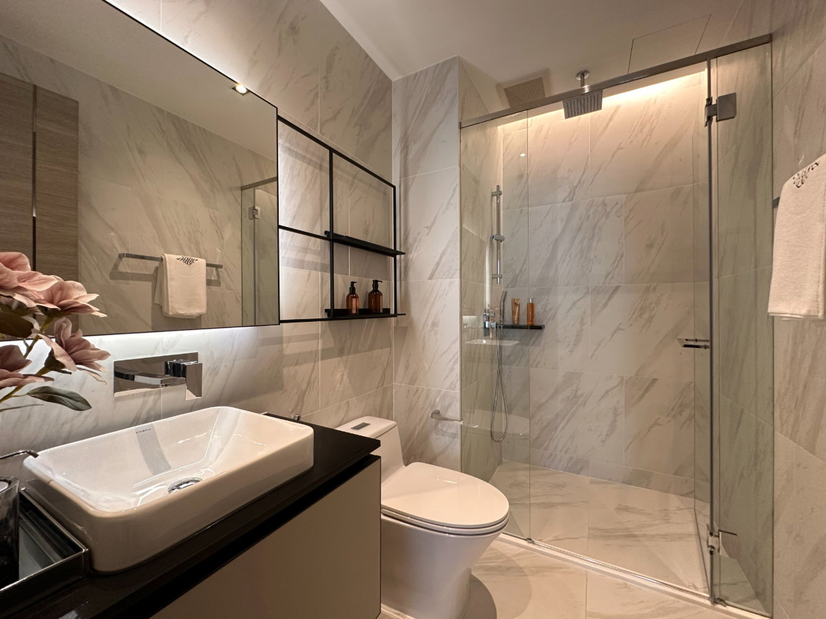 picture The Room Sukhumvit 38, 2 bedrooms, 2 bathrooms, with space for every function. - 7/15
