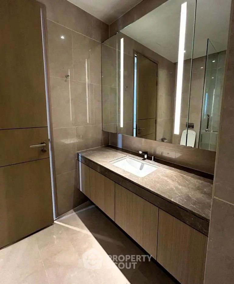 รูป คอนโด 1-ห้องนอน ที่ แมกโนเลียส์ วอเตอร์ฟรอนท์ เรสซิเดนซ์ ใกล้ BTS สะพานตากสิน (ID 2866644) - รูปที่ 13/14