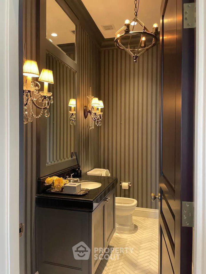 picture 2-BR Condo at 98 Wireless near BTS Phloen Chit (ID 2108882) - 6/13