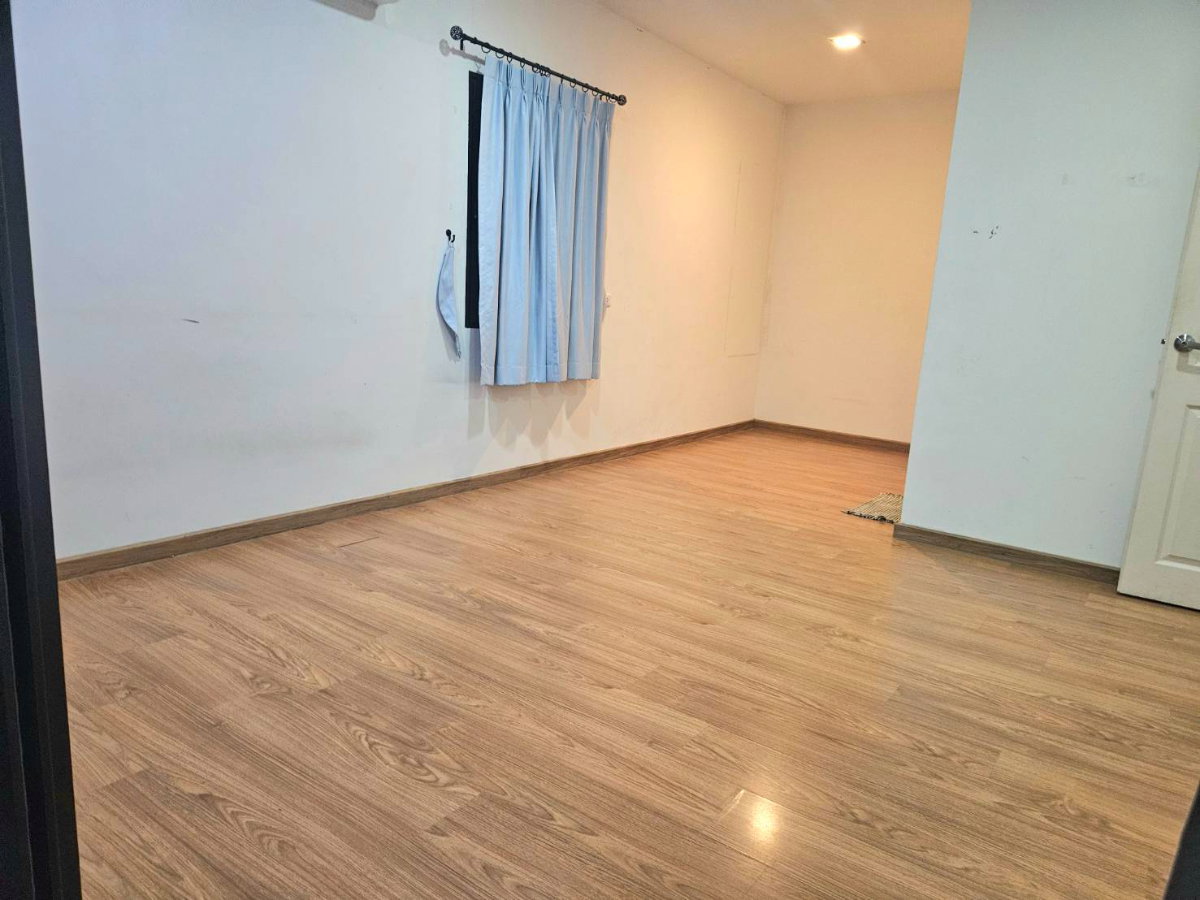 รูป 🏠 ให้เช่าบ้านหรู สุขาภิบาล 5 - โกลเด้นท์เพรสทีช - รูปที่ 4/16
