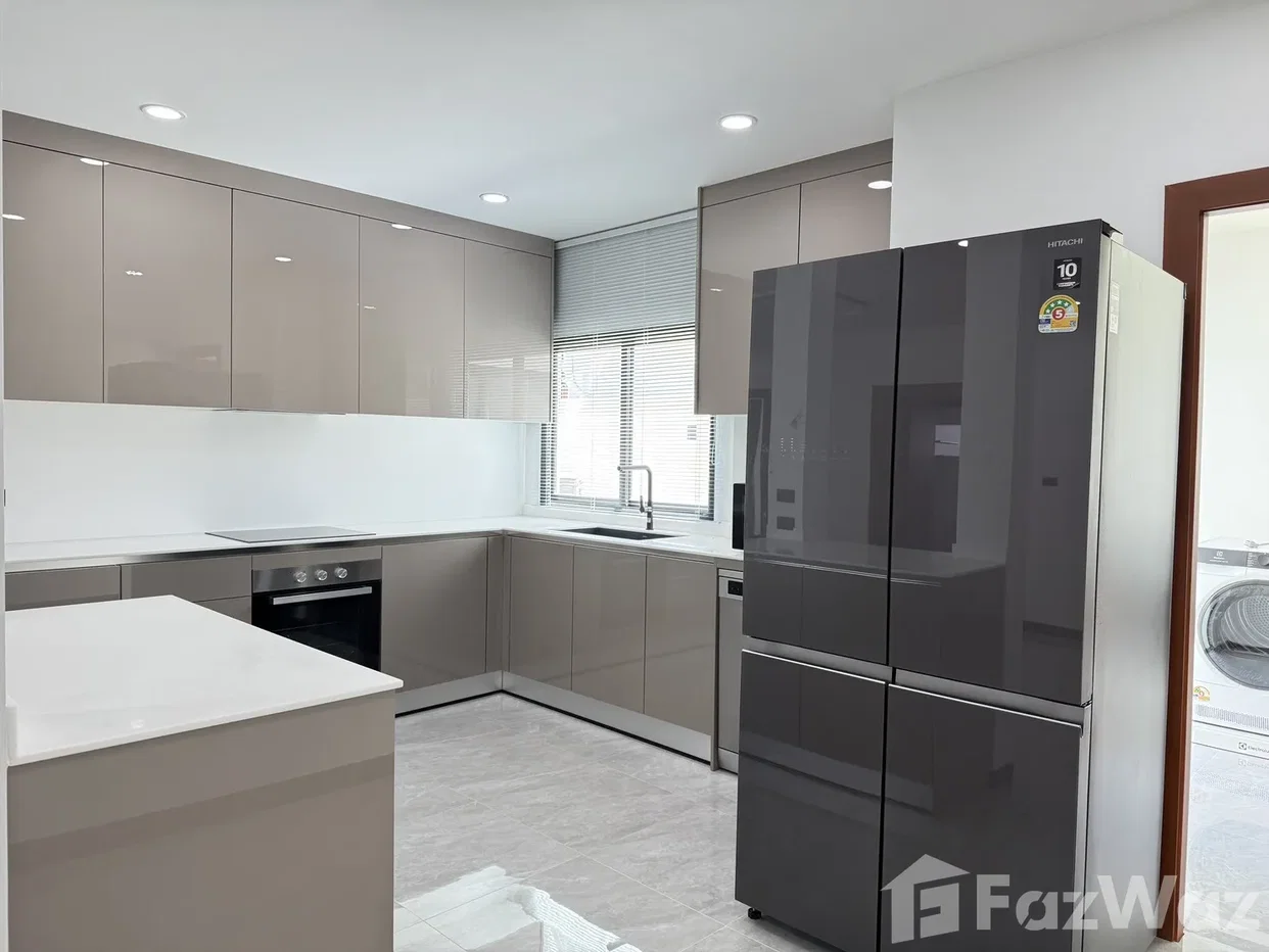 รูป Luxury 2-Storey Villa with Private Swimming Pool – L&H 5962958 - รูปที่ 7/24