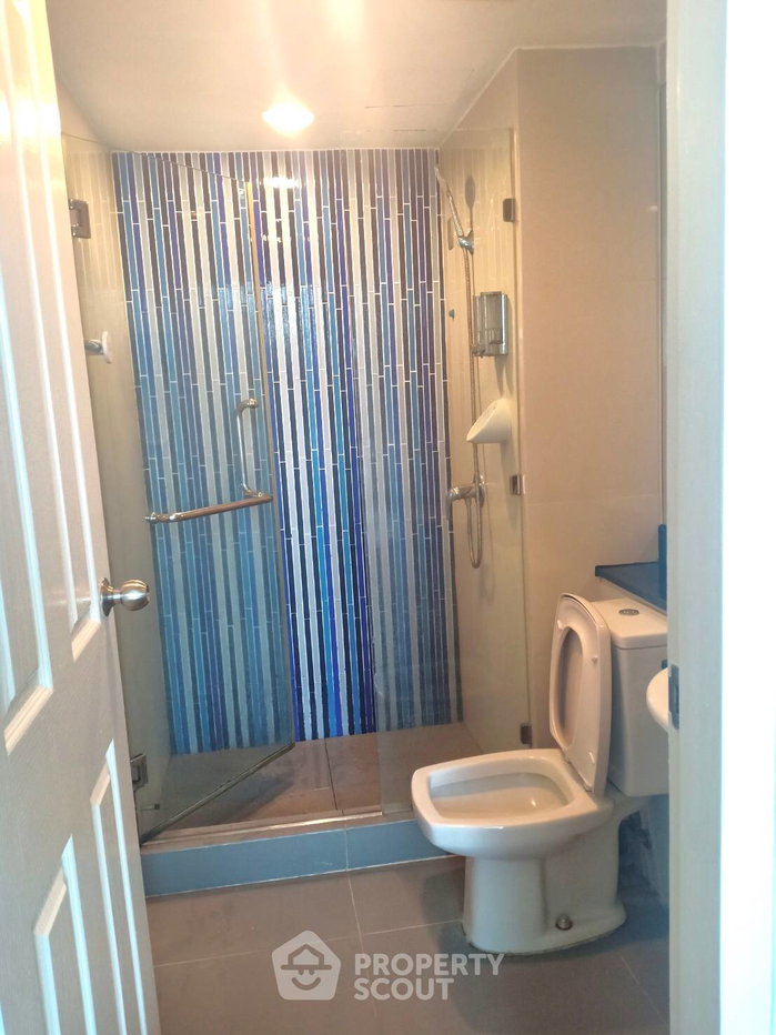 picture 1-Bedroom Condo At Chateau In Town Major Ratchayothin 2, 300m to BTS (ID 673564) - 10/13