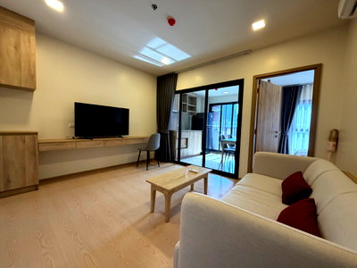 Condos for rent RCA : 🩷🖤For rent The base urban r9 1 bedroom 1 bathroom 
