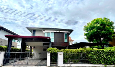 บ้านเดี่ยว บุญถาวร เชียงใหม่ : ขายบ้านเดี่ยว 2 ชั้น พร้อมผู้เช่า ในโครงการสีวลี สันกำแพง เชียงใหม่ ใกล้รพ.กรุงเทพ (H443) T.0946511456