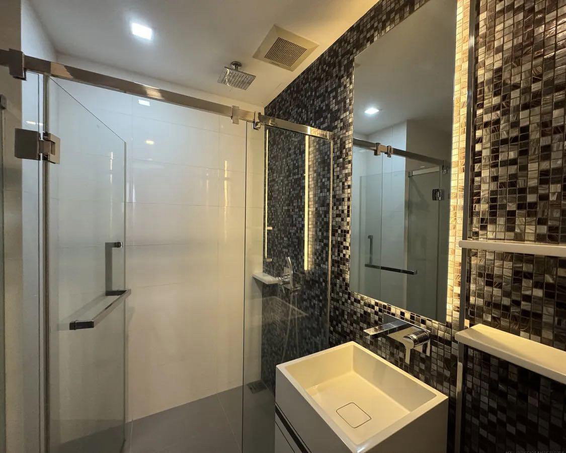 รูป The Room Rama 4 ห้องสวย ราคาดี สอบถามเพิ่มเติมได้ที่ Line @condorental - รูปที่ 11/12