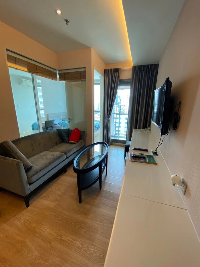 รูป FQ ขายพร้อมผู้เช่า H Sukhumvit 43 ราคา 5,300,000 บาท [YCs260501] - รูปที่ 3/9