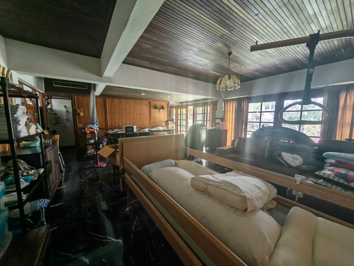 รูป ให้เช่าบ้านเดี่ยวซอยปรีดี26 ใกล้ถนนใหญ่ ซอยพัฒนเวศม์3 เดินทางสะดวก ใกล้โรงเรียนอินเตอร์และแหล่งไลฟ์สไตล์ ตอบไว0649742441 - รูปที่ 19/32