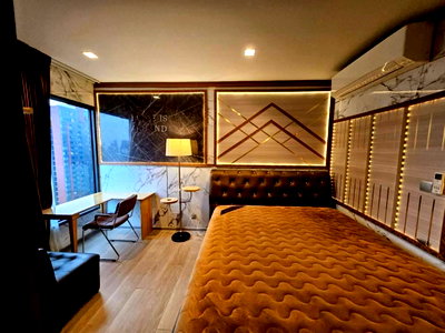 ขายคอนโด : 🔥ขาย Life Asoke Rama 9 ไลฟ์ อโศก พระราม 9   ชั้นสูง ห้องมุมเงียบสงบ ติดระเบียงสวนลอยฟ้า 🌳  วิวตึก G และตึกมหานคร เหมาะกับการลงทุน ใกล้ MRT พระราม 9