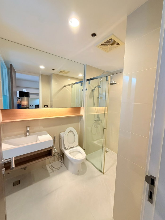 รูป ปล่อยเช่าด่วน!! พร้อมเข้าอยู่ 6 พ.ค. 69 นี้ ใกล้ BTS นานา / จองก่อนได้ก่อน✨15 Sukhumvit Residences - รูปที่ 13/22