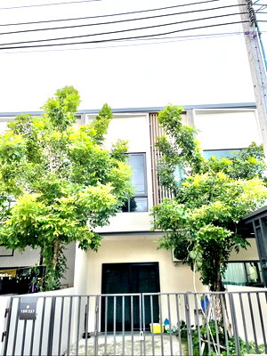 เช่าทาวน์โฮม สมุทรปราการ : ให้เช่าบ้าน อัลติจูด คราฟ บางนา (Altitude Kraf Bangna) ใกล้เมกา บางนา 