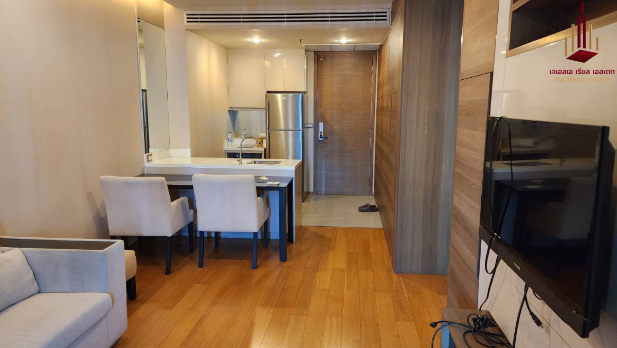 picture ✨ For  Rent: The Address Sathorn  Condo ✨  💰 Only 30,000 THB/month - 2/4