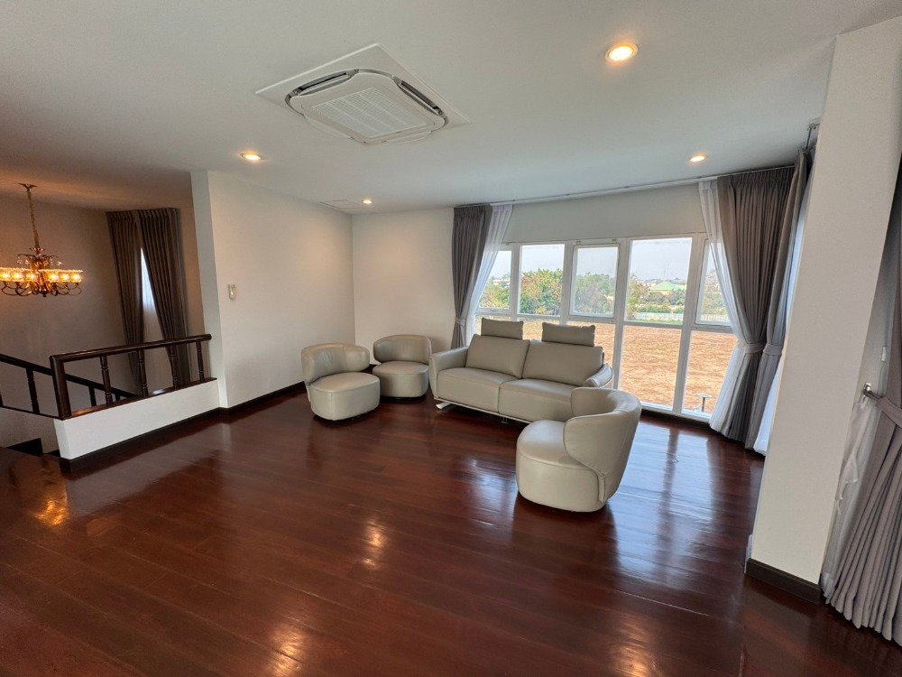 รูป 2.spoy1🏡 บ้านหรูพร้อมสระว่ายน้ำส่วนตัว ใกล้พัทยา | รีโนเวทใหม่ทั้งหลัง  TEL:099-690-3486 - รูปที่ 9/14