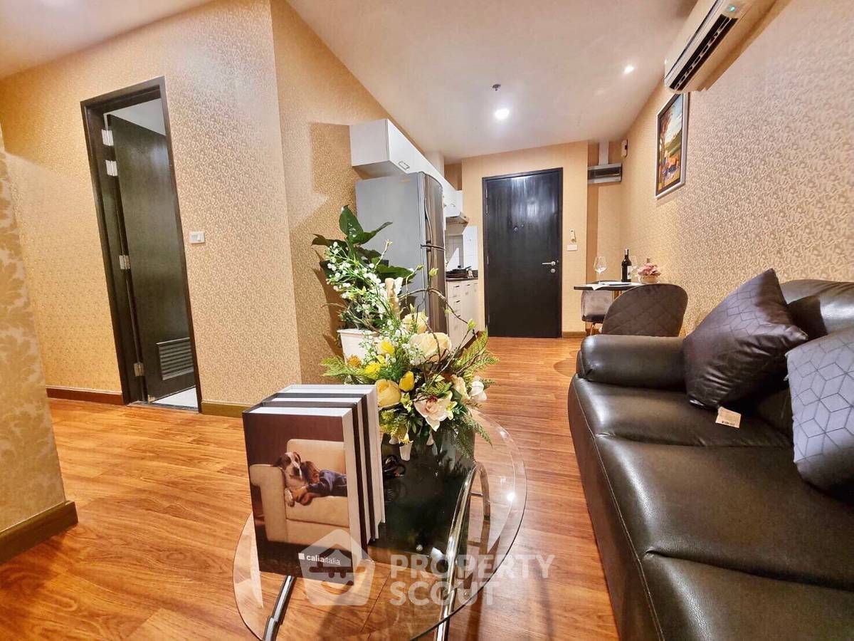 picture 2-BR Condo At Diamond Ratchada, 20th-Floor Near MRT Huai Khwang (400m) (ID 889875) - 9/19