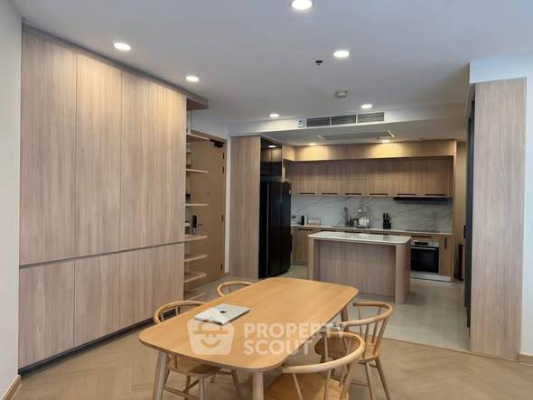 picture 2-BR 122 Sqm On 11th Floor At Chatrium Riverside Condo near BTS Saphan Taksin (ID 2863037) - 3/11