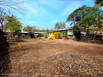 Land for sale Ko Sichang Chonburi : A golden opportunity! Land for sale on Koh Si Chang, ideal for building a vacation home or resort.