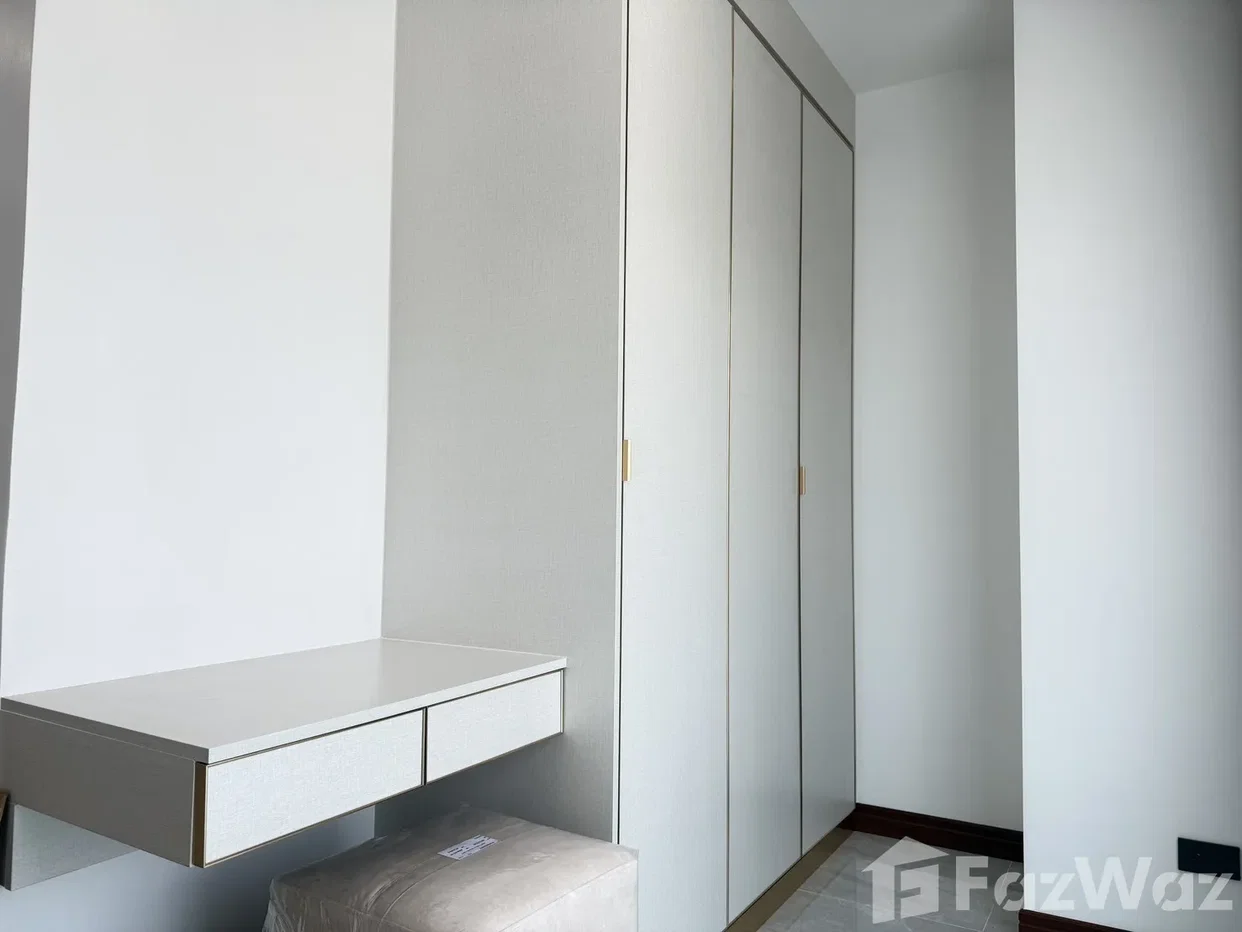 picture Luxury 2-Storey Villa with Private Swimming Pool – L&H 5962958 - 20/24
