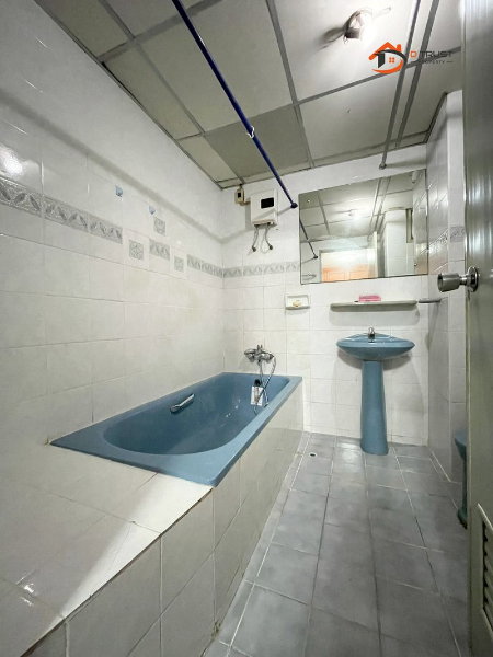 รูป ขายคอนโด ห้องชุดอาคาร First Tower Condominium สุขุมวิท ซอย 1/1  - รูปที่ 8/10