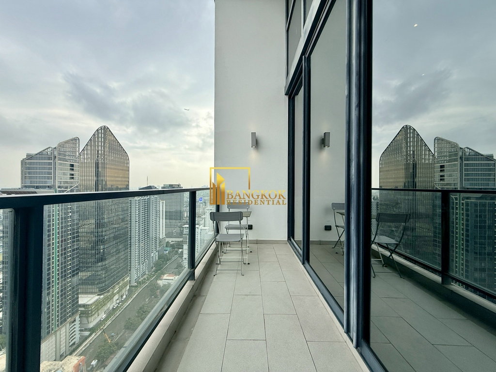 รูป The Lofts Asoke | Funky 3 Bedroom Duplex Condo in Mid Asoke Area - BR12946CD - รูปที่ 8/40