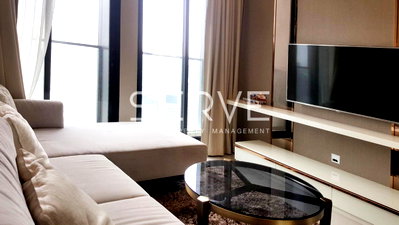 Condos for rent : 1 Bed Corner Unit on Super High Fl. 40+ with Nice View of East Side (Unblock View) BTS Phloen Chit at Noble Ploenchit Condo / For Rent
