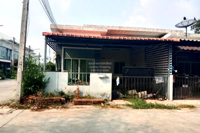 Townhouses for sale นิคมอุตสาหกรรม อีสเทิร์นซีบอร์ด : For Sale Townhouse/Townhome  , SC Village1 , Pluak Daeng , Pluak Daeng , Rayong , CX-107649 ✅ Live chat with us ADD LINE @connexproperty ✅