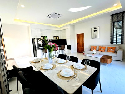 บ้านเดี่ยวให้เช่า : House for Rent Huai Yai Pattaya Private Pool