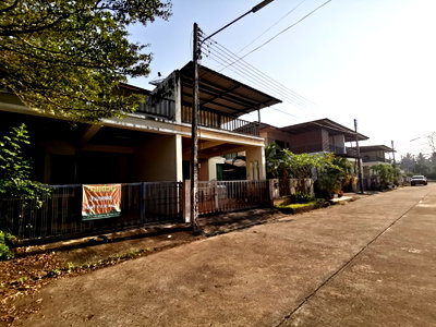 บ้านเดี่ยว เมืองสุราษฎร์ธานี สุราษฎร์ธานี : บ้านแฝด 70.2 ตร.วา ภูมิรินทร์ สุราษฎร์ธานี เมืองสุราษฎร์ธานี สุราษฎร์ธานี 2.4M